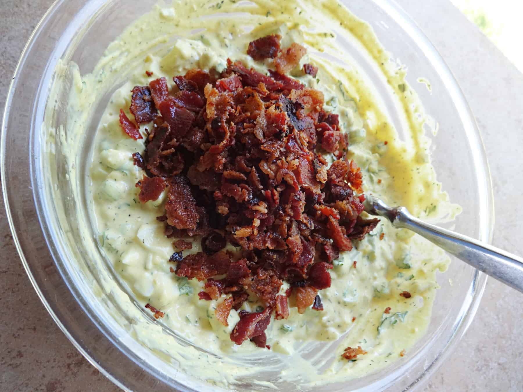 Adding bacon to salad