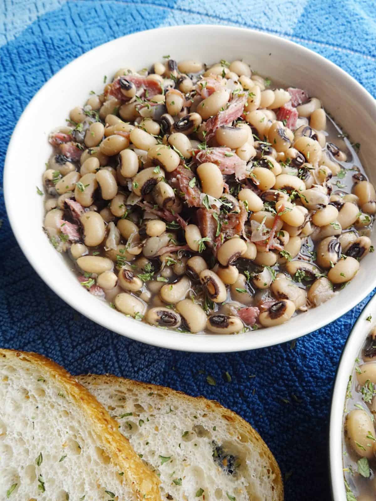 Crock Pot Black Eyed Peas with Ham Hock Savory With Soul