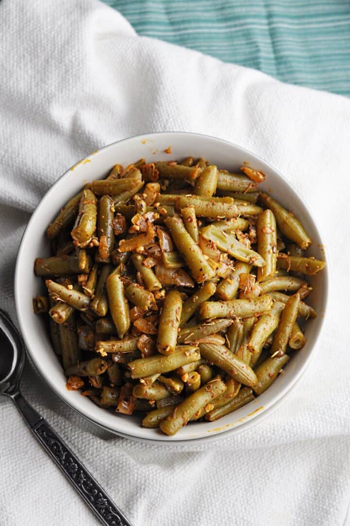 Seasoned beans in bowl