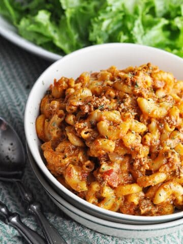 Spicy ground beef with pasta