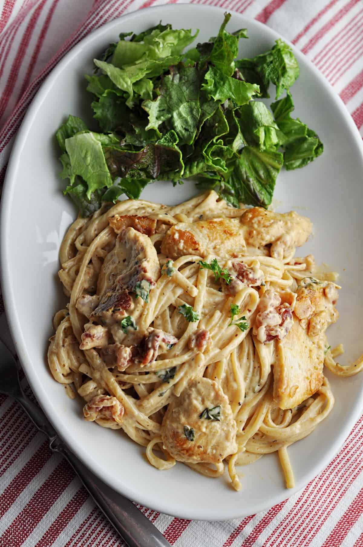 Pasta with chicken and bacon